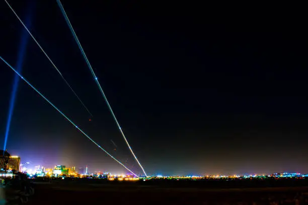 Long exposure of an aircraft arriving at Las Vegas. (McCarran/Harry Reid International)