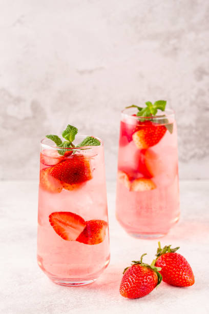 istock Fresh healthy iced strawberry lemonade with mint 1371445478