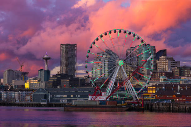 Seattle at Sunset Seattle seattle ferris wheel stock pictures, royalty-free photos & images