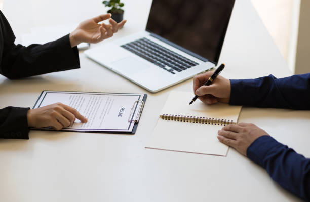 istock Businesspeople talking and interviewing for office jobs. 1371521204