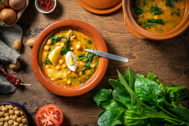 istock Potaje de garbanzos, chickpea stew spanish recipe vegetarian with spinach 1371551175