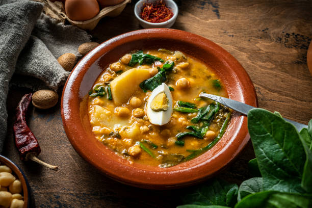 istock Potaje de garbanzos, chickpea stew spanish recipe vegetarian with spinach 1371551201