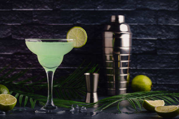 istock Classic Lime Daiquiri Cocktail with a Garnish 1371553676
