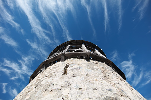 Built in 1696 between the fort of the village of Saint-Vincent-les-Forts and the end of a rocky outcrop, this tower with hourds could accommodate fifteen soldiers.\nThe frame was destroyed by lightning in 1945...\nThe tower completely in ruins in 2001 is completely renovated in the following years