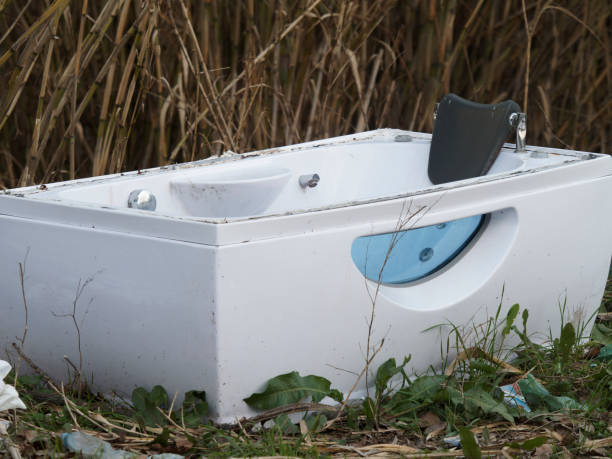istock hydromassage abandoned in a illegal landfill 1371581630