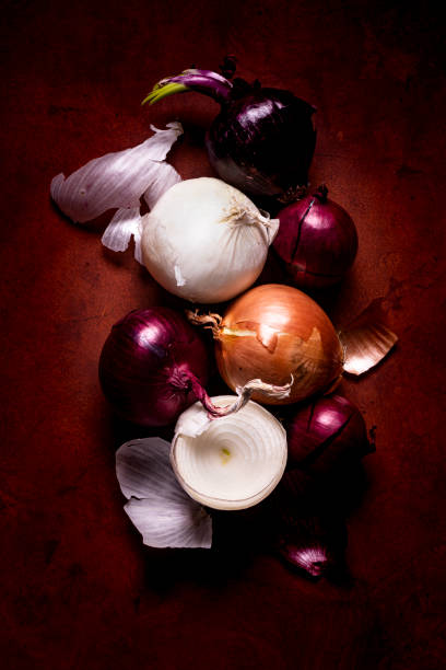 有機玉ねぎのトリオ - sweet onion ストックフォトと画像