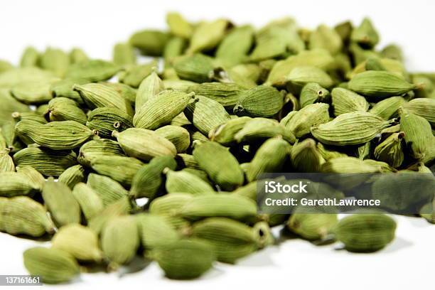 Cardamomo - Fotografie stock e altre immagini di Assaggiare - Assaggiare, Cardamomo, Colore verde