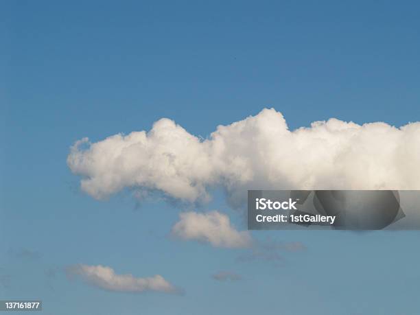 Himmel Ist Wie Eine Head Stockfoto und mehr Bilder von Bedeckter Himmel - Bedeckter Himmel, Blau, Breit