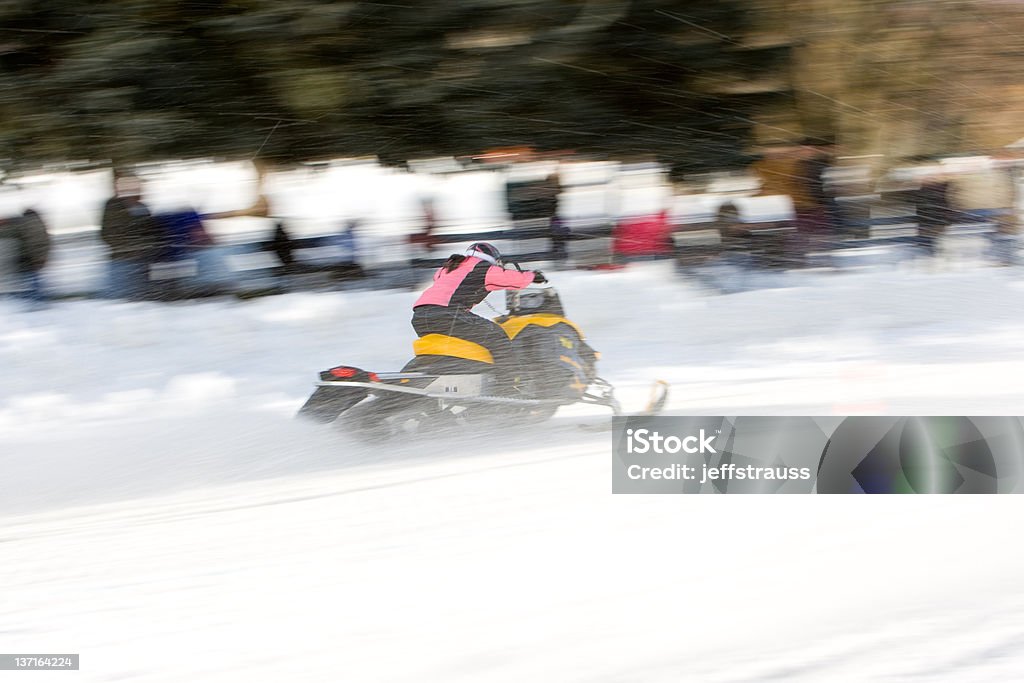 Wyścig skuterze śnieżnym - Zbiór zdjęć royalty-free (Arktyka)