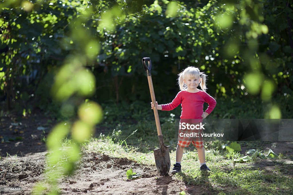 Enfant prêt à plonger - Photo de Enfant libre de droits