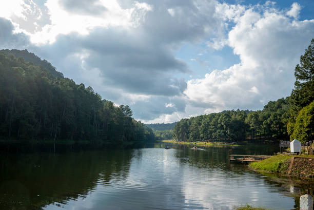 istock small lake in the mountains 1371679814