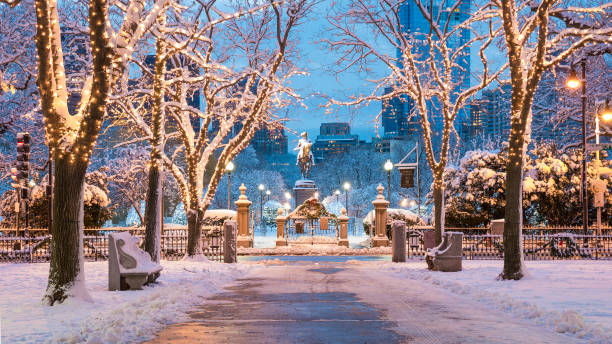 бостон - boston winter snow massachusetts стоковые фото и изображения