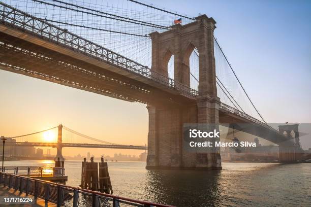 New York Stock Photo - Download Image Now - Brooklyn Bridge, Sunset, Bridge - Built Structure