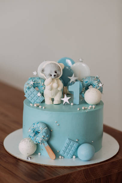 istock A small cake for my sons first birthday 4236. 1371744007