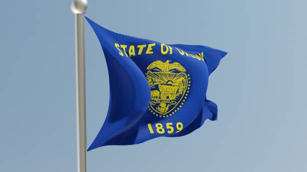 istock Oregon flag on flagpole. 1371749212
