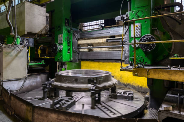 istock Vertical turning lathe machine tool used in plant workshop 1371869505