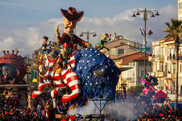 Viareggio Carnival, Italy On February 20 the canevale of Viareggio, in Tuscany, Italy began.
The Carnival of Viareggio since 1873 is the most spectacular Italian festival, testimony of the artistic and organizational skills of Italians in the world. Since 1987 the Carnival Foundation is the body that organizes the event.

First category allegorical float: "buffalo Biden" builder Carlo Lombardi song title stock pictures, royalty-free photos & images