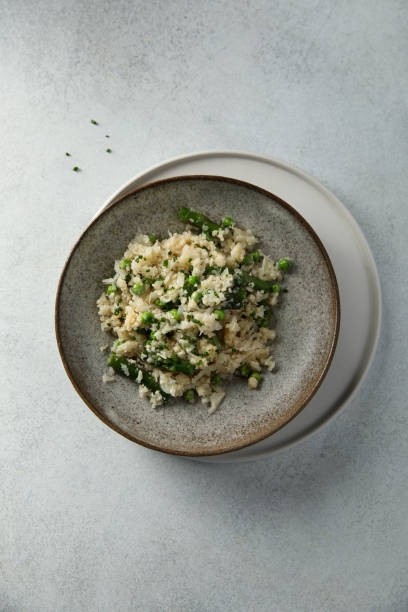 istock Cauliflower rice with green pea 1371935416