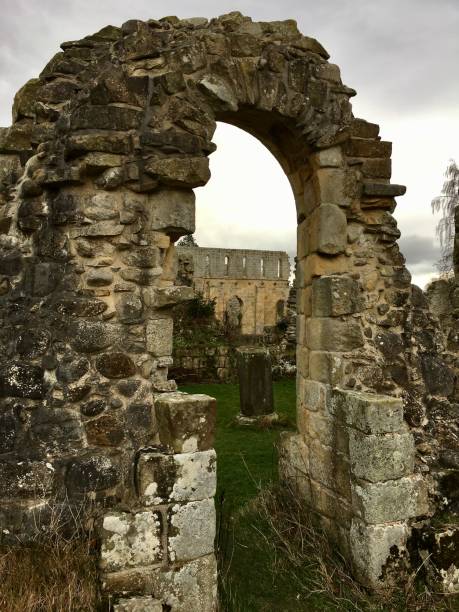 istock The Arch, the Pillar and the Abbey 1371954279