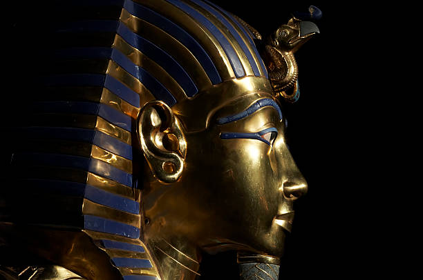 tutanchamun die goldene maske - pharao stock-fotos und bilder