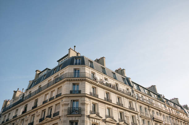 istock Residential building facade in Paris 1371969588