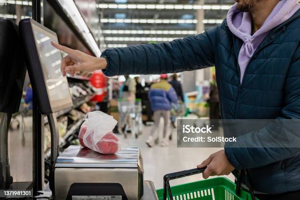 Living A Zero Waste Lifestyle Stock Photo - Download Image Now - Self Checkout, Supermarket, Groceries