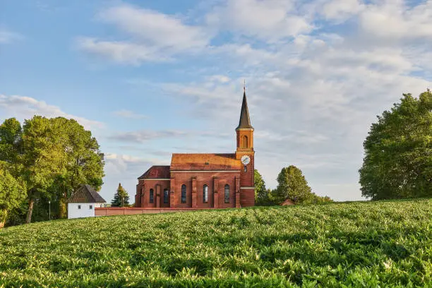 Photo of Kirche in Wald bei Winhöring, Pfarrkirche Maria, Hilfe der Christen, Gemeinde Pleiskirchen, Landkreis Altötting, Oberbayern, Bayern, Deutschland / Parish Church of Mary, Help of Christians in Wald near Winhöring, Pleiskirchen, Altötting, Upper Bavaria