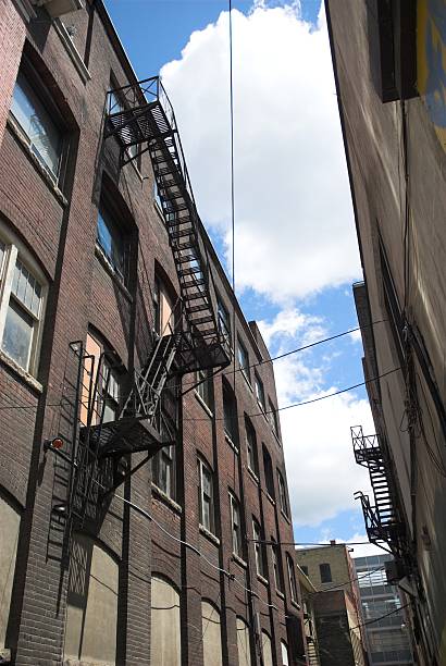 istock City Alley 137203708
