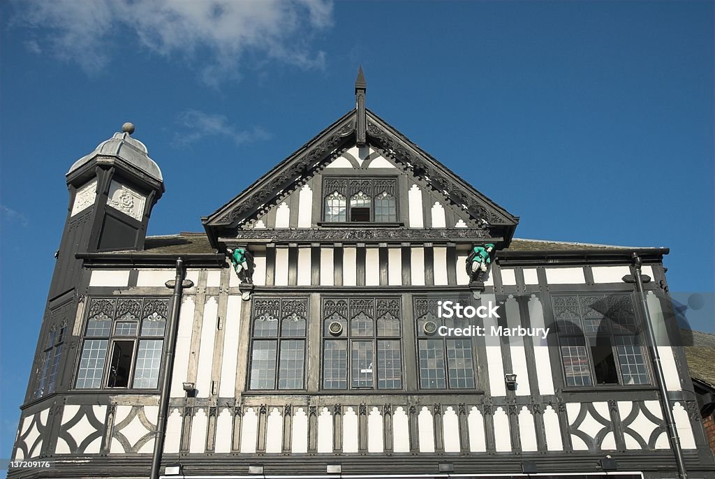 Tudor building - Foto de stock de Antigo royalty-free