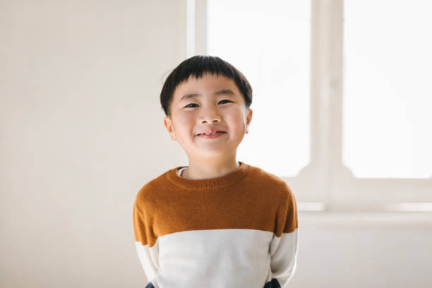 少年の肖像 - 6歳から7歳 ストックフォトと画像