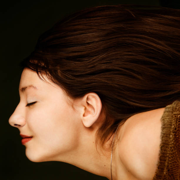 istock Loose hair 137211648