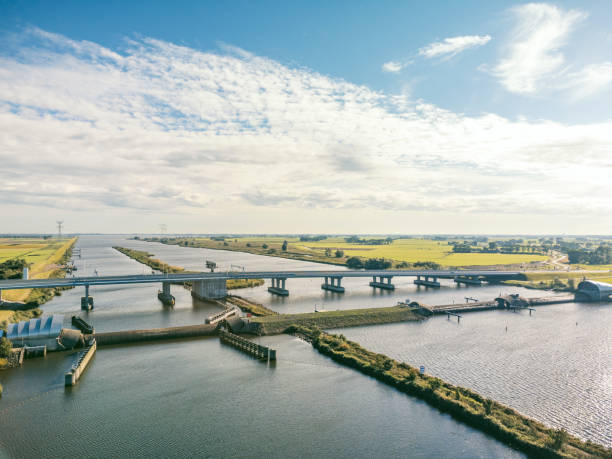 istock Inflatable rubber dam balgstuw at Ramspol inflated seen from above 1372135378