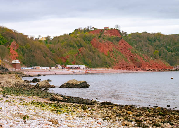 istock Red Cliff in Southern England 1372145261