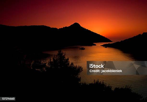 Zachód Słońca Na Lastovo Island - zdjęcia stockowe i więcej obrazów Bez ludzi - Bez ludzi, Chorwacja, Drzewo