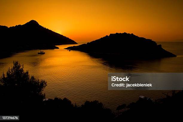 Zachód Słońca Na Lastovo Island - zdjęcia stockowe i więcej obrazów Bez ludzi - Bez ludzi, Chorwacja, Fotografika