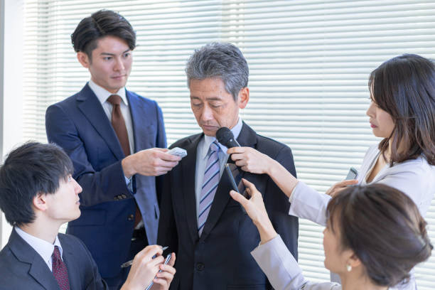 istock VIP being silent at a press conference 1372149528