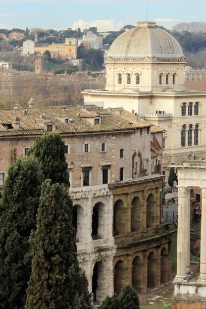istock The Roman Forum 1372152422