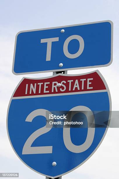 Hasta La Interestatal 20 Foto de stock y más banco de imágenes de Autopista - Autopista, Autopista interestatal, Azul