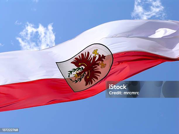 Foto de Bandeira Do Sul Do Tirol e mais fotos de stock de Alto Ádige - Alto Ádige, Bandeira, Branco