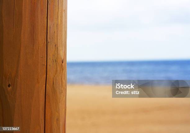 Detalhe De Madeira - Fotografias de stock e mais imagens de Amarelo - Amarelo, Amor, Ao Ar Livre