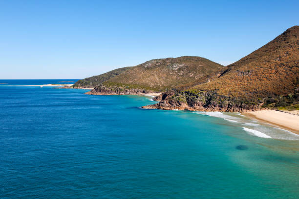 tomaree - nelson bay nsw australie - port stephens new south wales australia coastline photos et images de collection