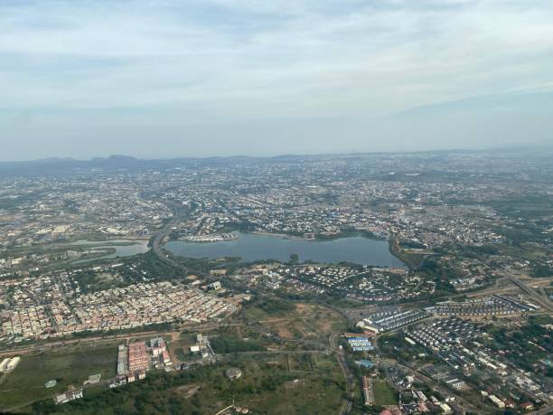 nigerian capital city from the sky - nigeria africa abuja landscape imagens e fotografias de stock