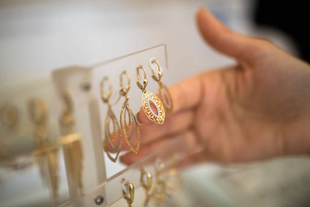 istock Jewelry small business promotion 1372339281