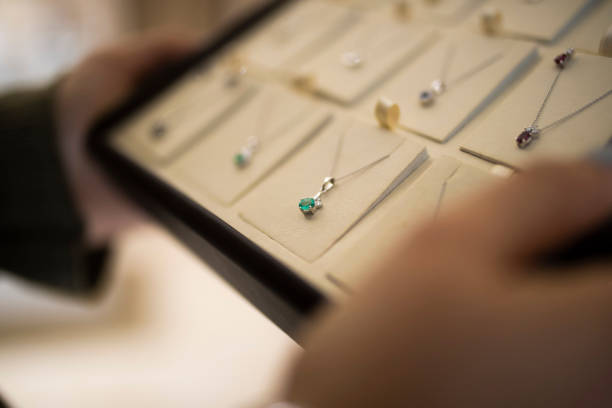 istock Jewelry small business promotion 1372339330