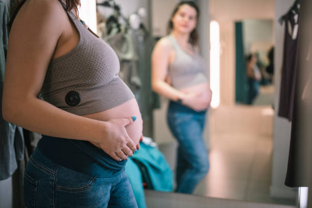 istock Shopping for maternity clothing. 1372382299