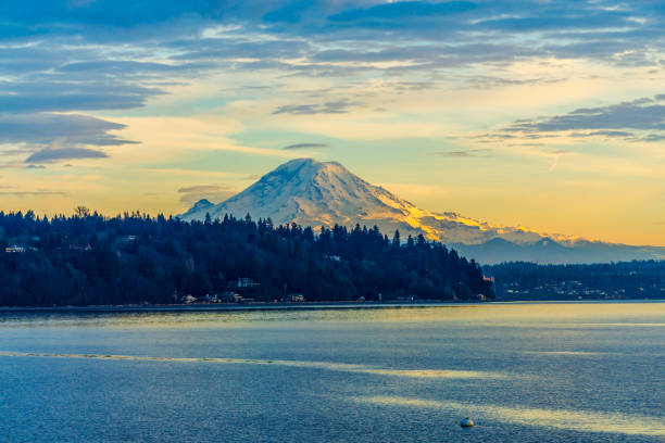 istock Sunkissed Peak And Water 5 1372382535