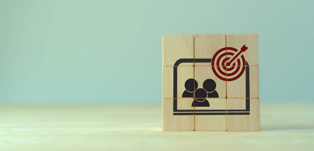 istock Contextual advertsing and targeting concept. Digital marketing strategy and social network advertsing. Personalized marketing. Wooden cubes with goal and contextual advertising icon on grey background 1372466028
