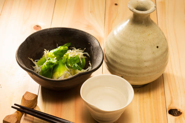 istock Shirasu of buds and sake 1372503881