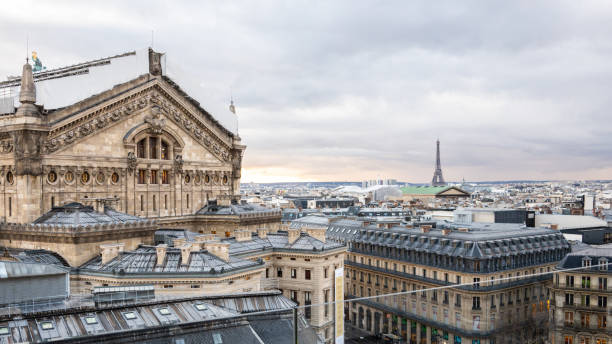 istock Paris, France 1372561216