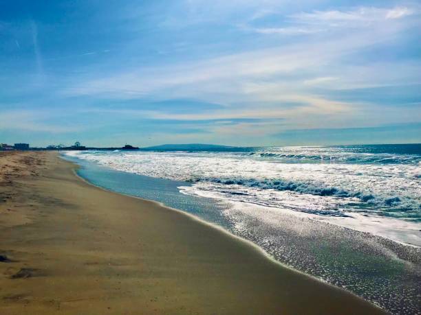 istock Santa Monica Bay 1372572637